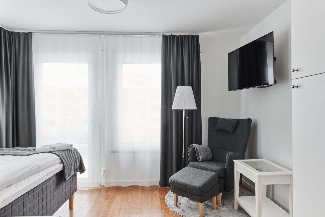 Continental Apartment Hotel Knivsta Knivsta  Экстерьер фото
