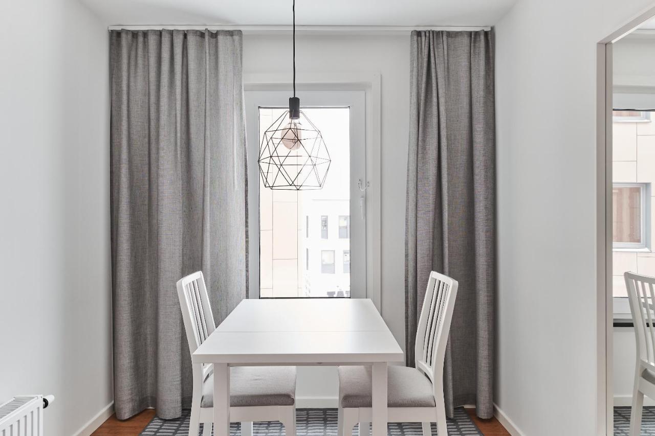 Continental Apartment Hotel Knivsta Knivsta  Экстерьер фото
