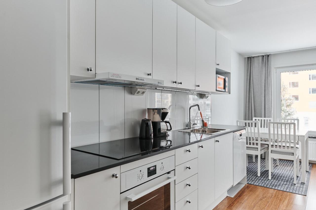 Continental Apartment Hotel Knivsta Knivsta  Экстерьер фото