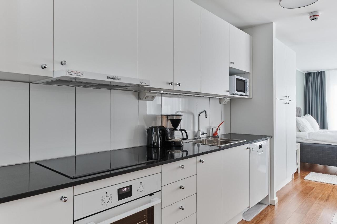 Continental Apartment Hotel Knivsta Knivsta  Экстерьер фото
