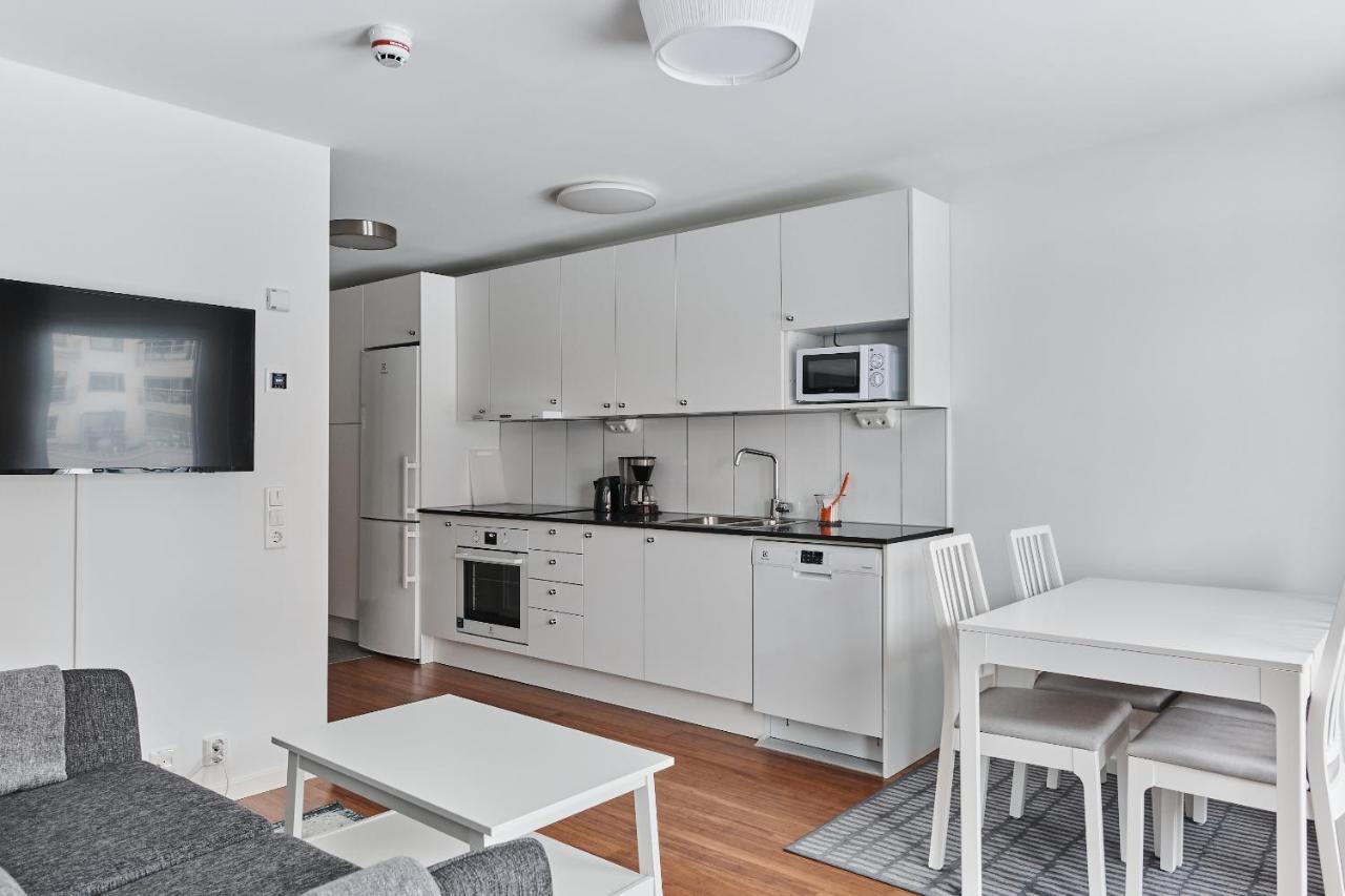 Continental Apartment Hotel Knivsta Knivsta  Экстерьер фото