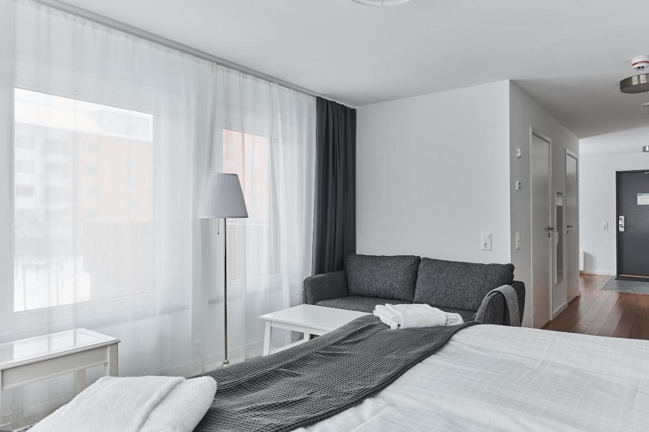 Continental Apartment Hotel Knivsta Knivsta  Экстерьер фото